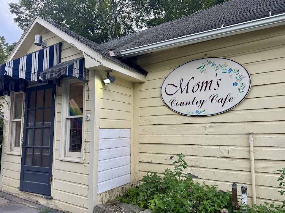 Mom's Country Cafe