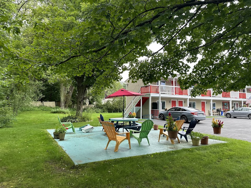 Cozy Corner Motel