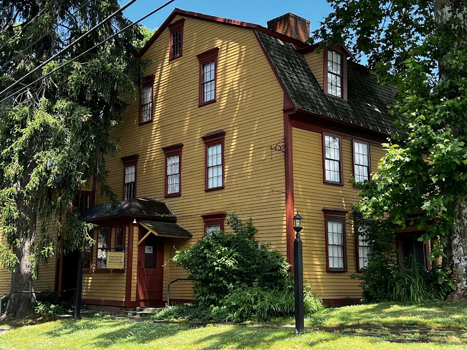 Amherst History Center of the Amherst Historical Society