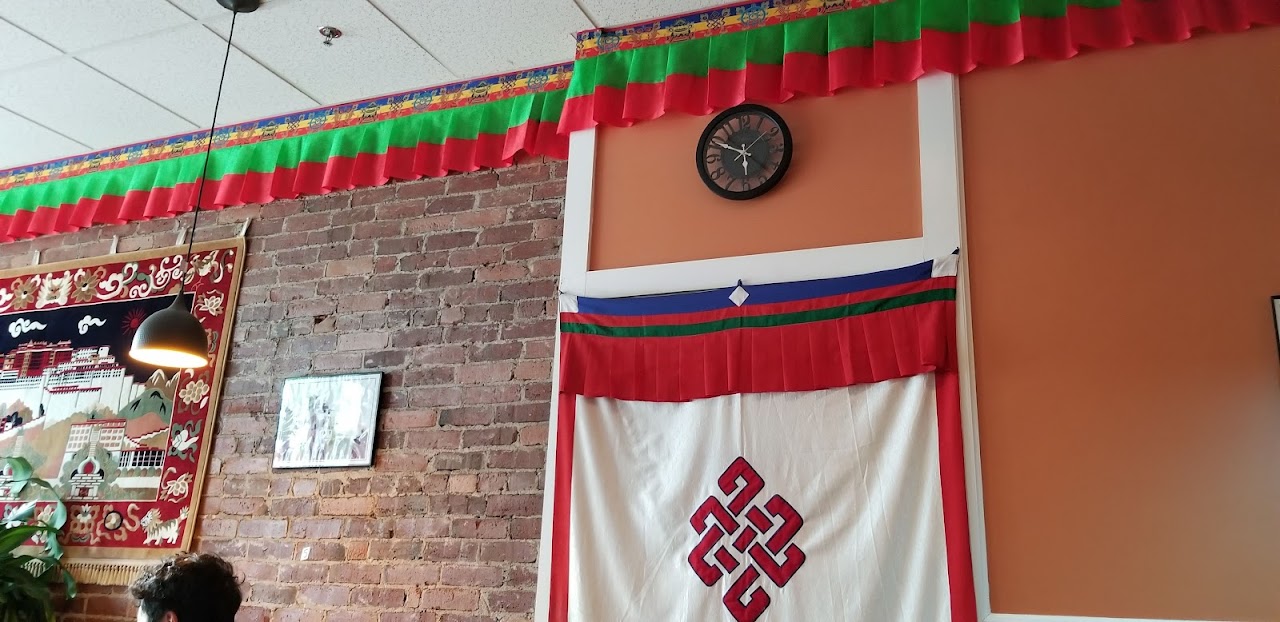 MoMo Tibetan Restaurant