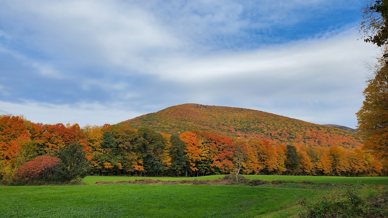 Haley Farm Trailhead
