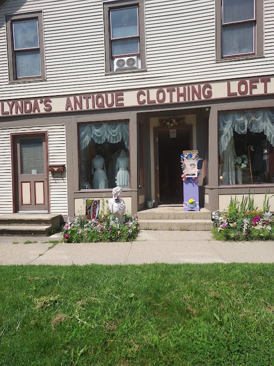 Lynda's Antique Clothing Loft