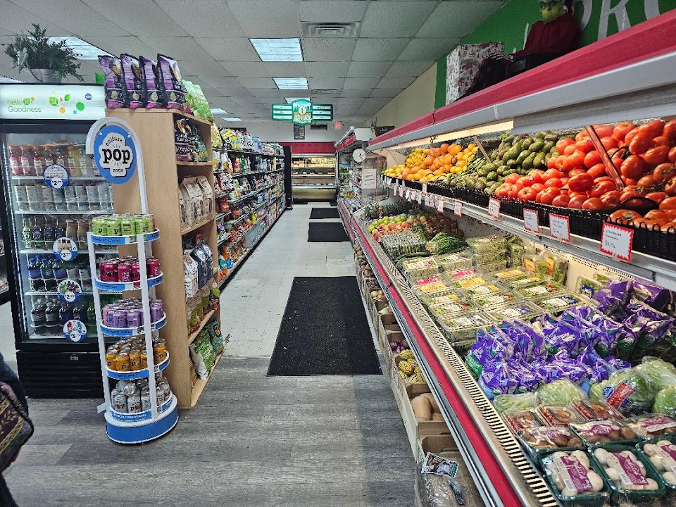 Loeb's Foodtown of Lenox